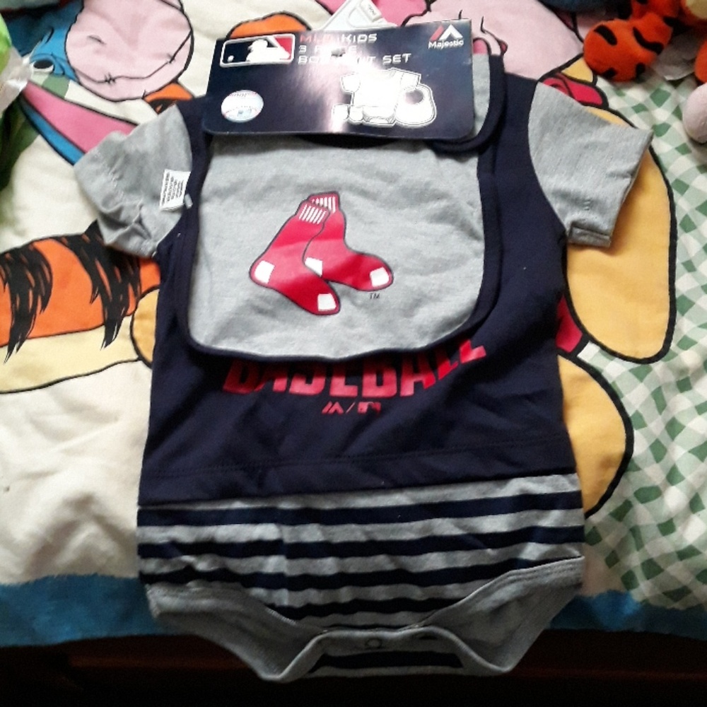 Majestic MLB kids 3 piece bodysuit set